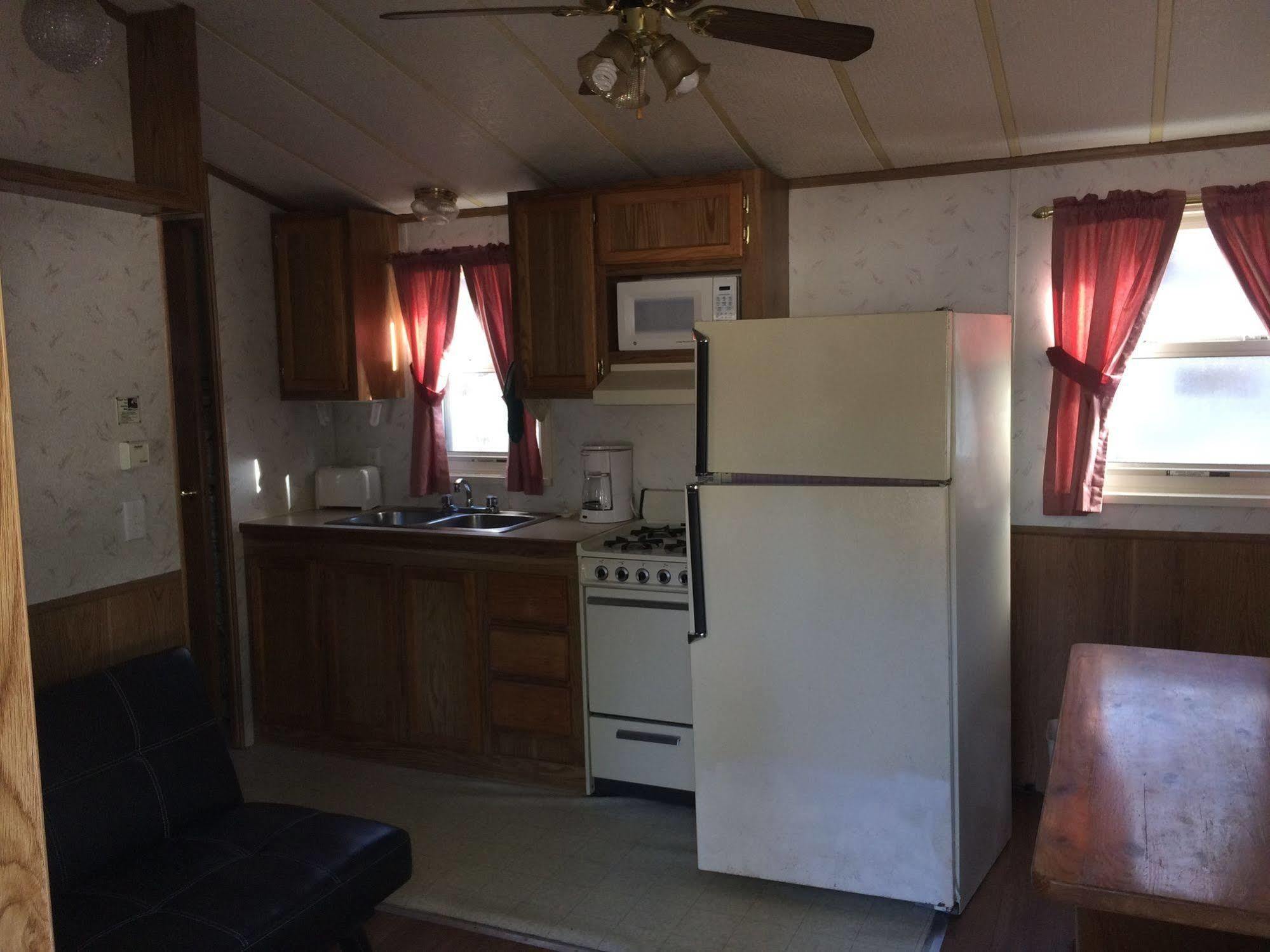Moody Beach Rv Campground Уелс Екстериор снимка